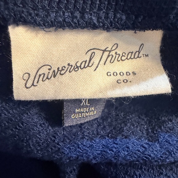 Universal Thread Deep Blue V-Neck Sweater - Picture 2 of 4